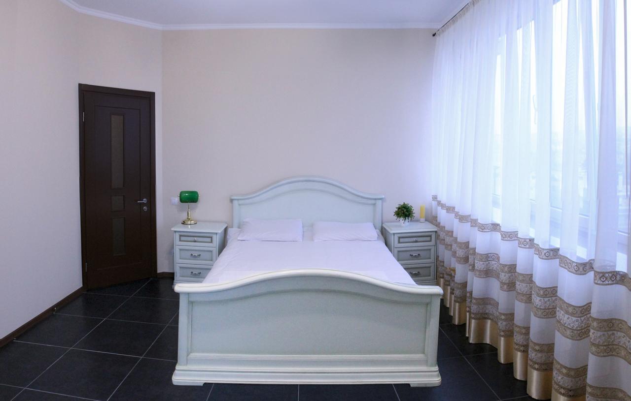 Apartment On Lukyanovska Kiev Buitenkant foto
